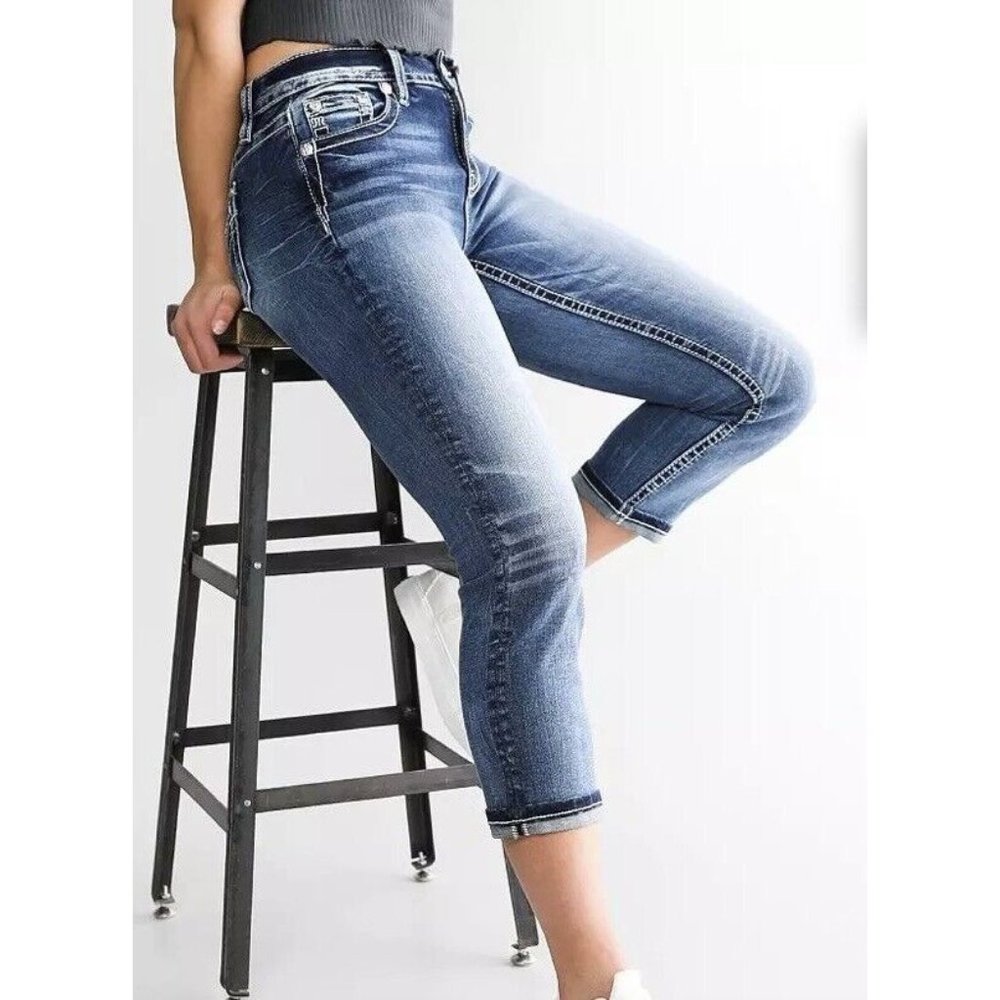 Miss Me Mid Rise Easy Crop Jeans Size 34 B3102EC2 (L)